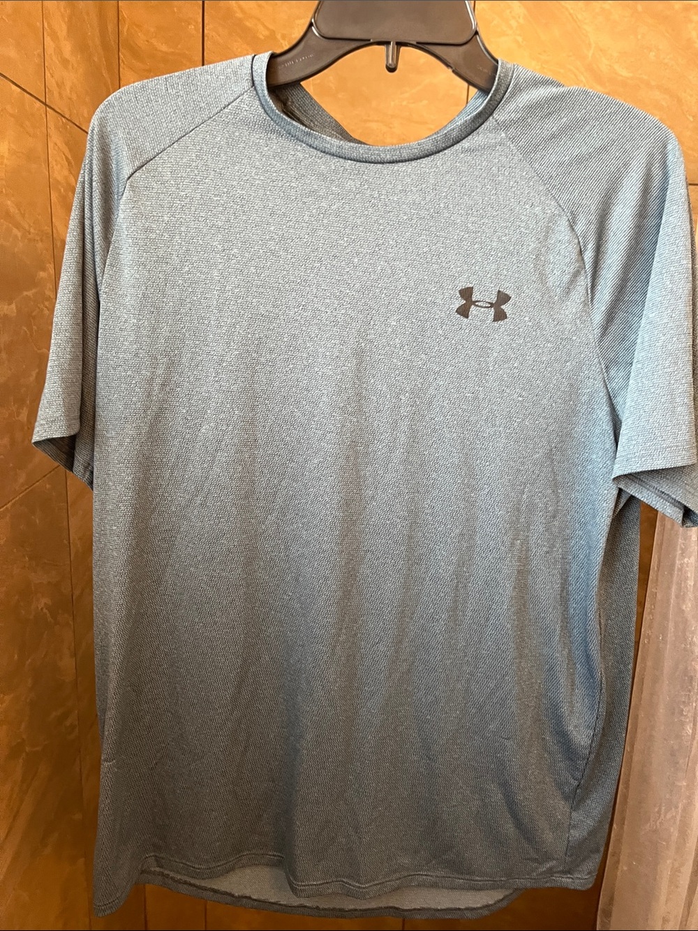 Under Armour Men's Heathered Slate Short-Sleeve Performance Tee